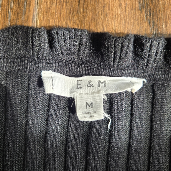 Black Ribbed Button-Up Sweater Cardigan - Picture 3 of 6